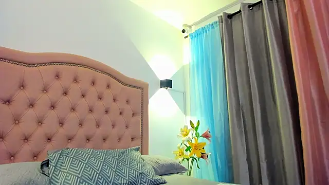 Snapshot of Abbieforero chatting on 02.18.26 Abbieforero online show from 02.18.26