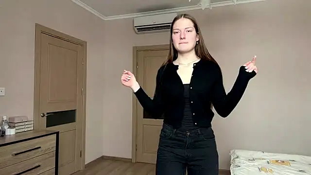 Snapshot of Milayouknow chatting on 02.23.26 Milayouknow online show from 02.23.26