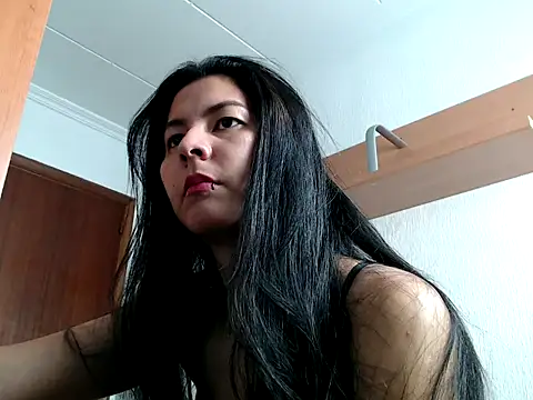 ZeforAitanna online show from 02.10.26