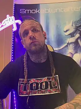 Smokebluntafterblunt online show from 04.10.26