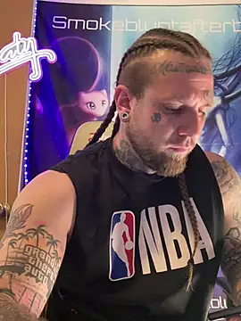 Smokebluntafterblunt online show from 04.13.26