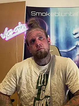 Smokebluntafterblunt online show from 06.02.26