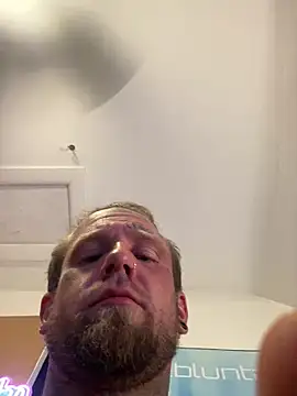 Smokebluntafterblunt online show from 06.07.26