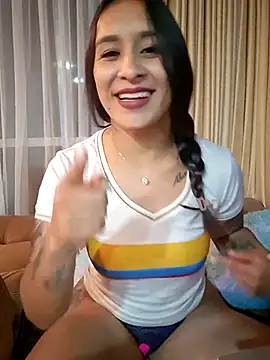 Snapshot of Paola_andrade chatting on 05.23.26 Paola andrade online show from 05.23.26