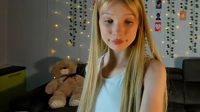 Kiracute18 online show from 03.14.26