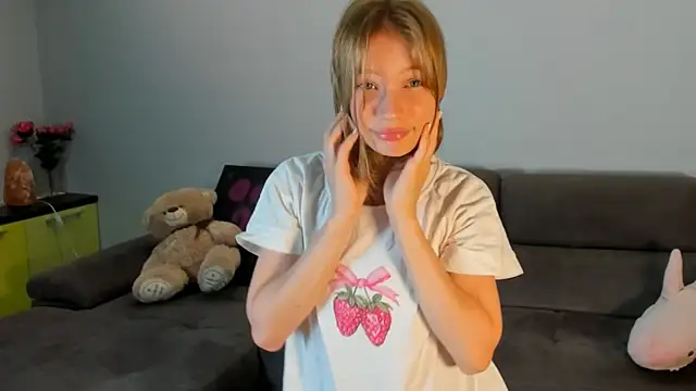 Kiracute18 online show from 06.22.26