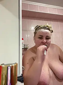 Mommy-girl-Lola online show from 02.17.26