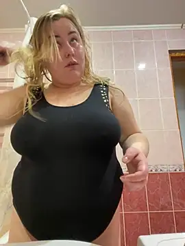 Mommy-girl-Lola online show from 02.25.26