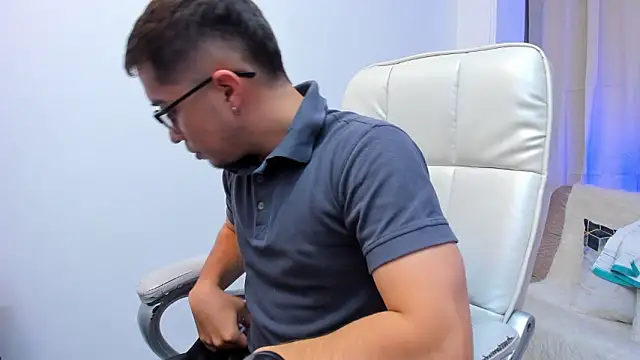 Tommas Jhonson online show from 03.14.26