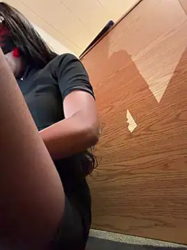 Snapshot of LadyKitsune chatting on 02.13.26 LadyKitsune online show from 02.13.26