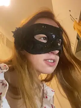 Snapshot of seluna_baby chatting on 02.12.26 seluna baby online show from 02.12.26