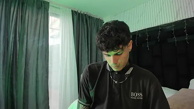 Snapshot of Declan-Foxx chatting on 04.03.26 Declan-Foxx online show from 04.03.26