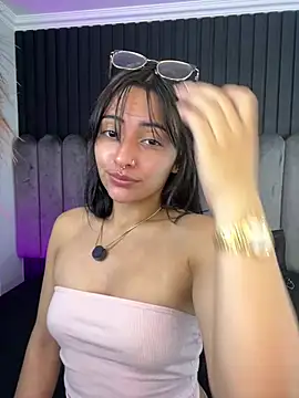 Nanda vixen  online show from 03.21.26