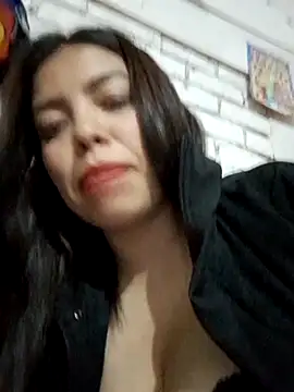 Snapshot of Ariana_Castillo__ chatting on 02.20.26 Ariana Castillo online show from 02.20.26