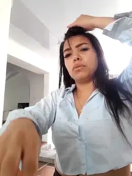 Ariana Castillo   online show from 03.18.26