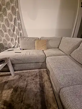 Latina25Europian30 online show from 02.21.26