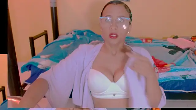 sexiempoderada18 online show from 04.13.26