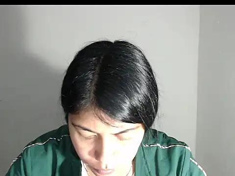 Snapshot of peytonbrunette chatting on 03.27.26 peytonbrunette online show from 03.27.26