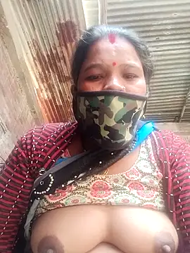 Snapshot of Kirti_sacsena chatting on 02.25.26 Kirti sacsena online show from 02.25.26