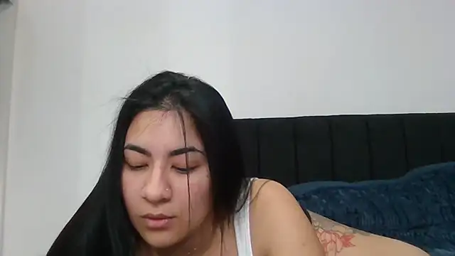 Snapshot of Agusgold22 chatting on 05.15.26 Agusgold22 online show from 05.15.26