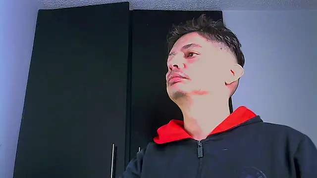 Snapshot of Thommas8a chatting on 02.14.26 Thommas8a online show from 02.14.26