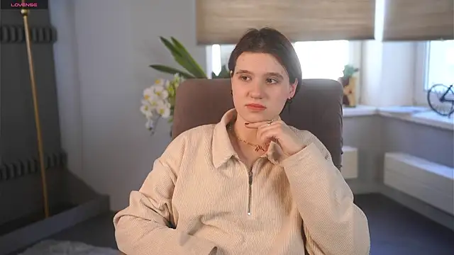 Snapshot of BelleHayton chatting on 02.12.26 BelleHayton online show from 02.12.26