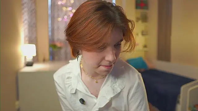 Snapshot of BelleHayton chatting on 02.15.26 BelleHayton online show from 02.15.26