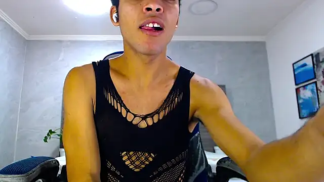 Snapshot of WilThePasive chatting on 02.18.26 WilThePasive online show from 02.18.26