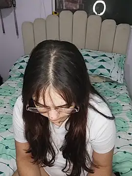 its lauu  online show from 02.24.26