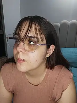 its lauu  online show from 02.28.26