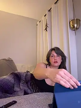 Snapshot of mshunny chatting on 02.11.26 mshunny online show from 02.11.26