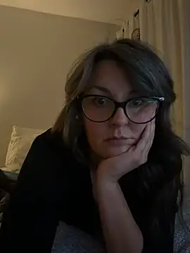 Snapshot of mshunny chatting on 02.27.26 mshunny online show from 02.27.26