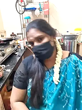 Snapshot of Tamil_uma_69 chatting on 02.24.26 Tamil uma 69 online show from 02.24.26