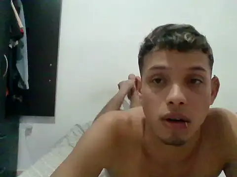 Snapshot of Gael_zambrano chatting on 02.28.26 Gael zambrano online show from 02.28.26