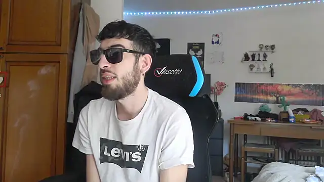 Snapshot of maestroboris95 chatting on 02.27.26 maestroboris95 online show from 02.27.26