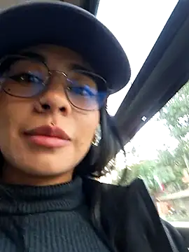 Zafira glow online show from 04.08.26