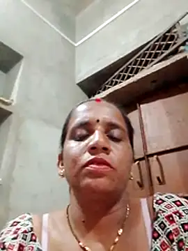 Snapshot of Anitarakkoli chatting on 02.17.26 Anitarakkoli online show from 02.17.26