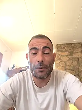 Snapshot of Erchipi chatting on 05.19.26 Erchipi online show from 05.19.26