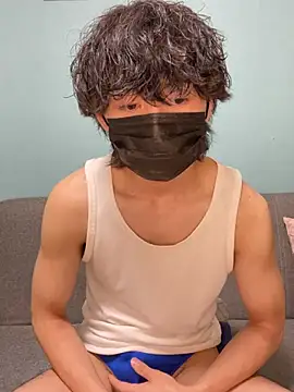 Snapshot of --ha-ru-- chatting on 04.20.26 --ha-ru-- online show from 04.20.26