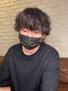 Snapshot of --ha-ru-- chatting on 04.24.26 --ha-ru-- online show from 04.24.26