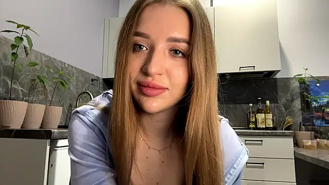 Snapshot of BeaCazin chatting on 02.09.26 BeaCazin online show from 02.09.26