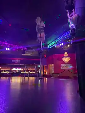 Snapshot of XXX2Freaks chatting on 03.12.26 XXX2Freaks online show from 03.12.26