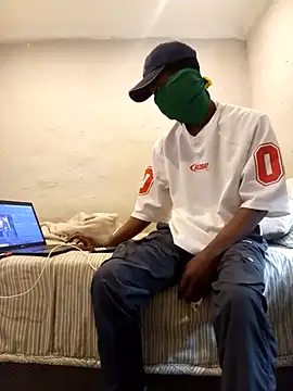 Snapshot of ZEEGOON chatting on 02.20.26 ZEEGOON online show from 02.20.26