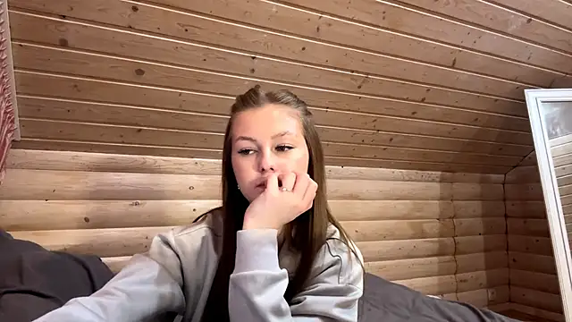 TessSamul online show from 04.30.26