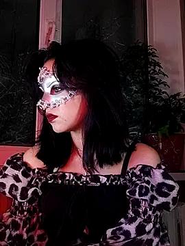 Diamond Doll love online show from 02.11.26