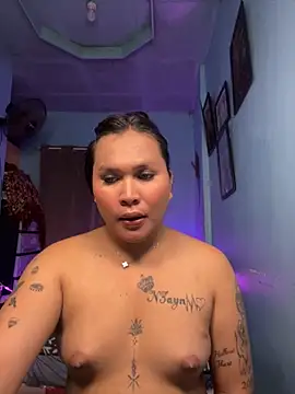 hollynicole online show from 04.23.26