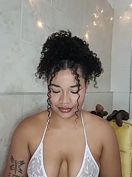 BrianaSweetxxx online show from 05.26.26