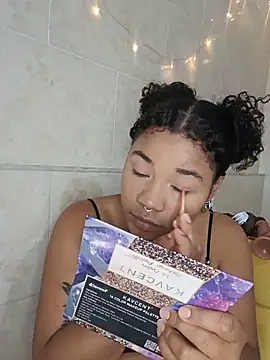 BrianaSweetxxx online show from 05.28.26