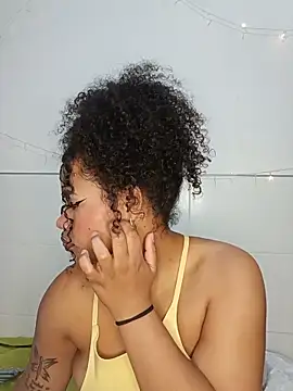 BrianaSweetxxx online show from 06.04.26