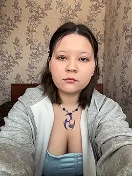 Snapshot of thecuteneighbour chatting on 02.22.26 thecuteneighbour online show from 02.22.26